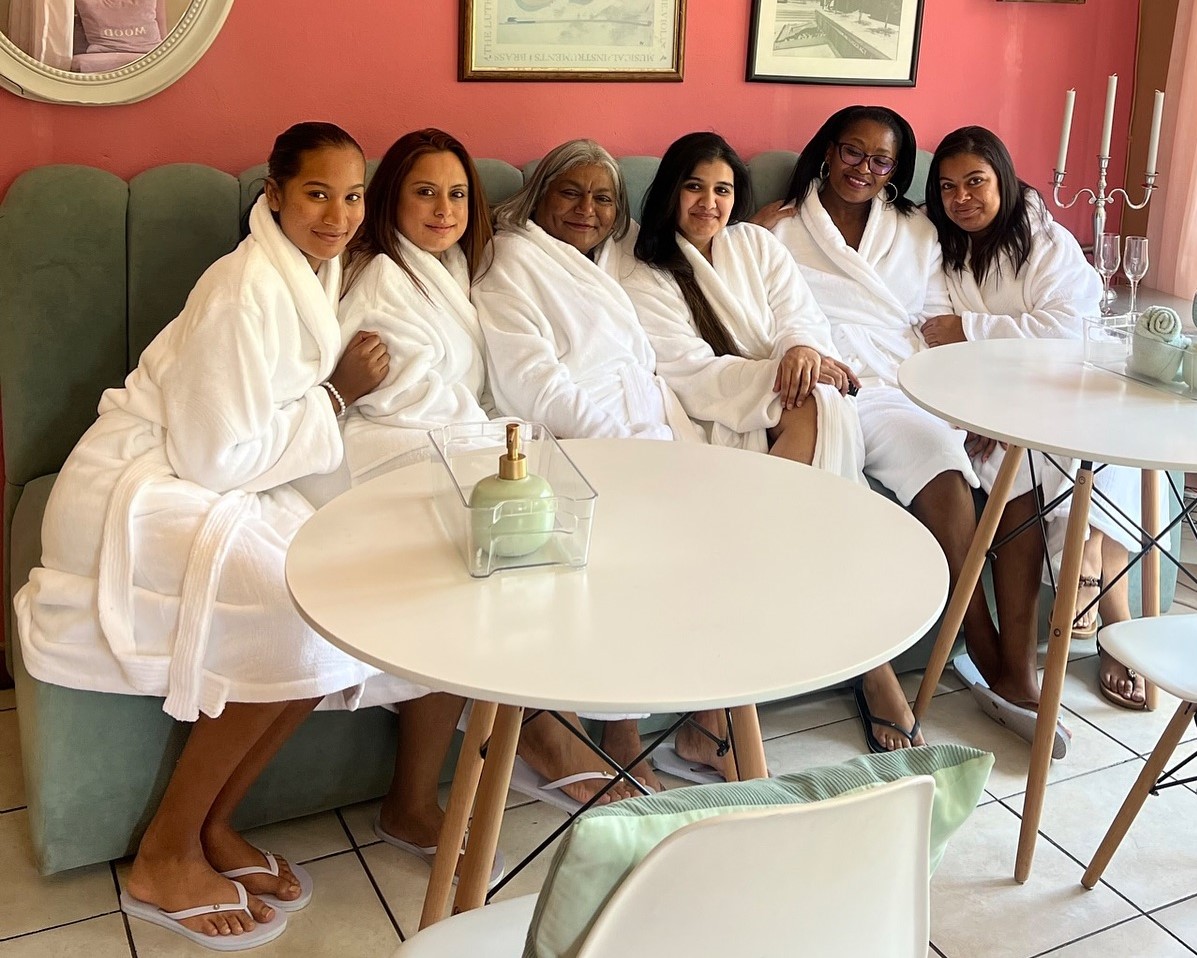 dembaliciousclinic_1701981837_3252781868523645118_2359627688 (1)